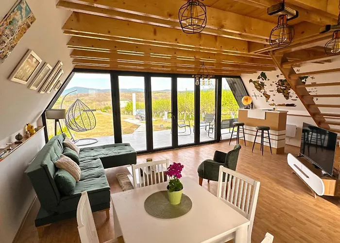 Kod Lutajuceg * デスポトヴァツ